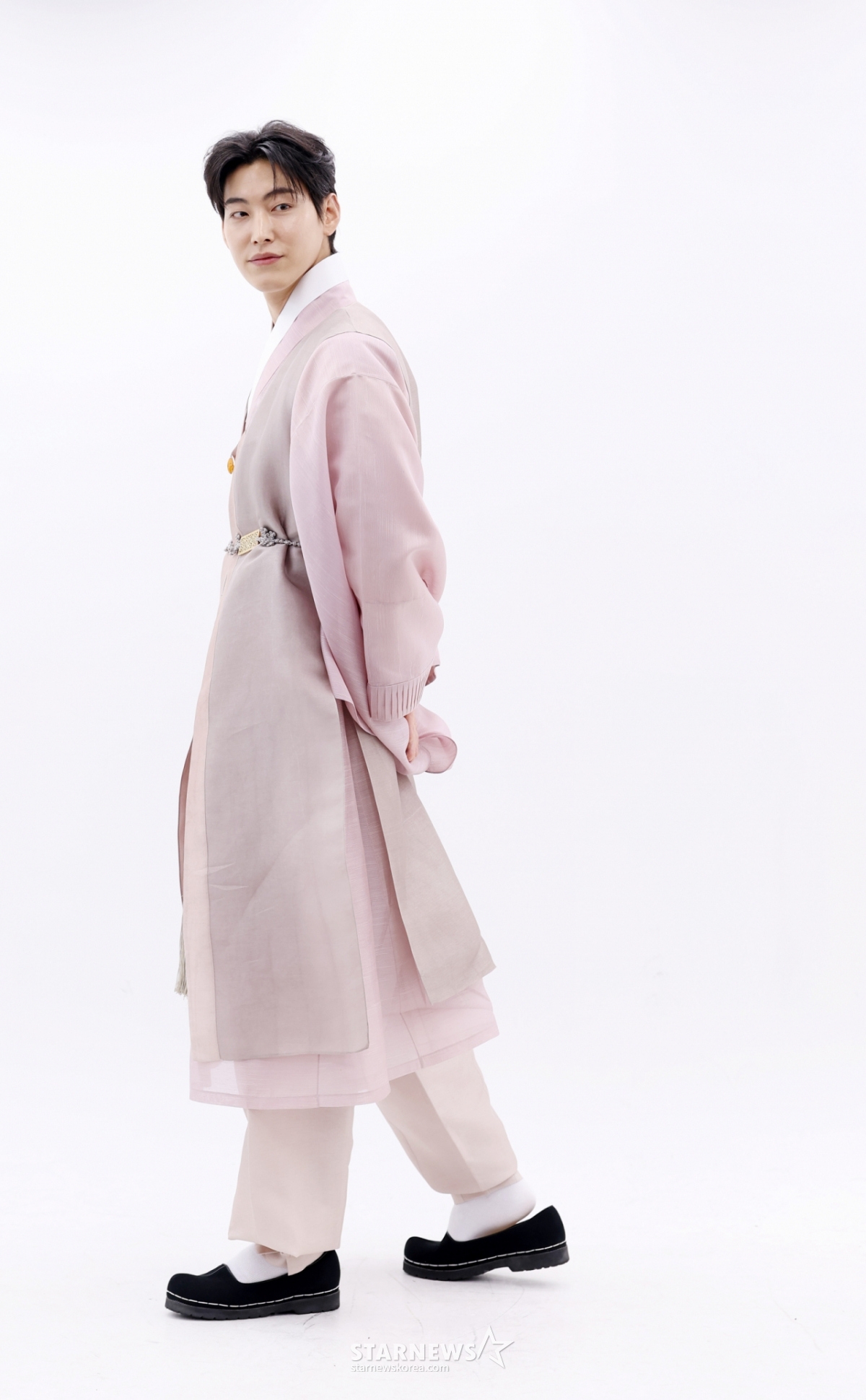 [단독]폭군의 셰프 호위무사 박영운, 실제 검도선수 출신 허리디스크→십자인대 파열 [한복 인터뷰③]