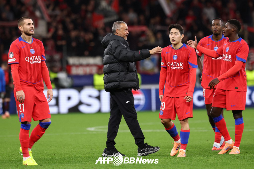 'PSG 7골, 바르사·PSV 6골 폭발' 경기당 4.8골 터진 UCL '역대 2위' 진기록