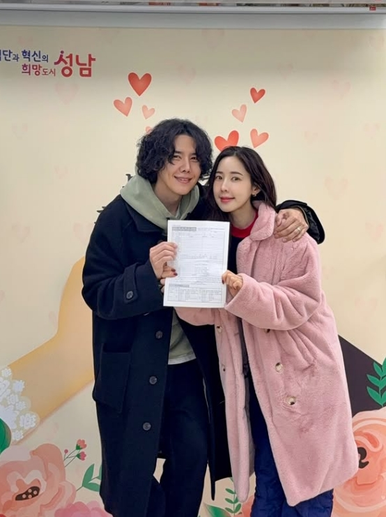 변요한티파니 이어 또 혼인신고 경사..'1세대 걸그룹' 채은정 "기분 묘해" [스타이슈]