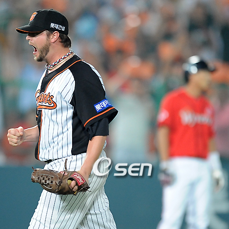 [사진]환호하는 애킨스