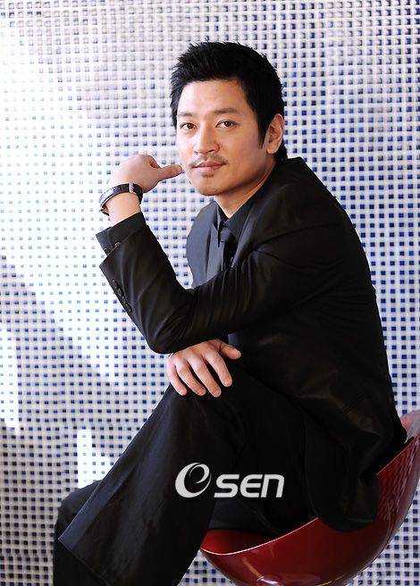 바비킴, “‘락의 대부’ 강산에...사실 만만한 형이다”