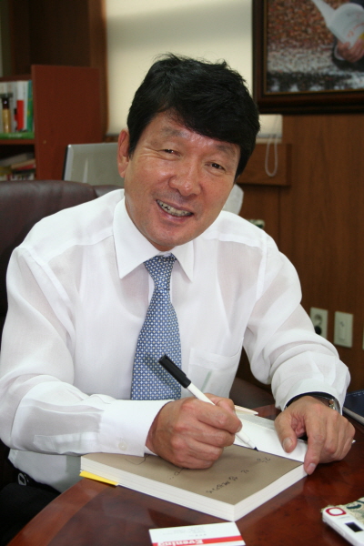 김영식 천호식품 대표이사, “참 좋은데…” 중얼거렸더니 직원이 강추