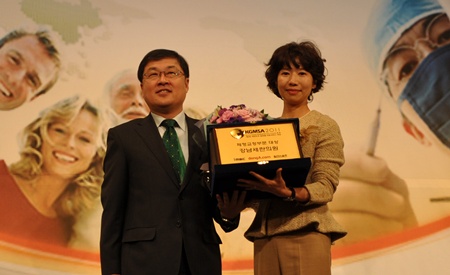 강남세란의원, 2011 글로벌 의료 서비스 대상 수상