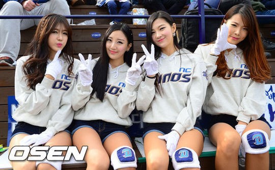 [사진]NC 치어리더,야구 시즌이 돌아왔어요