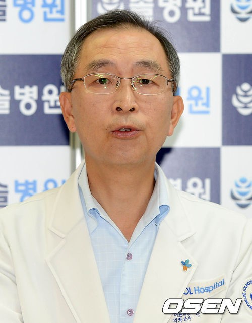 [사진]솔병원 나영무 대표원장,박세리 홍보대사와 함께해 기뻐