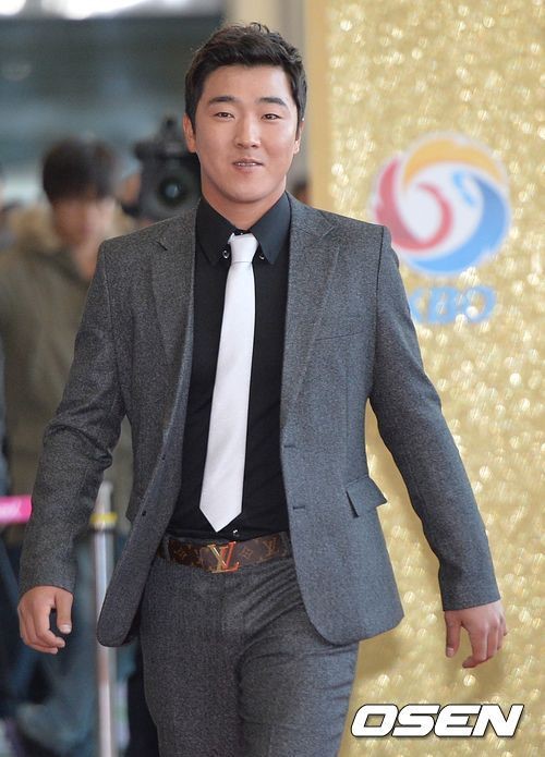 [사진]정훈, 골든글러브 레드카펫 밟아요~