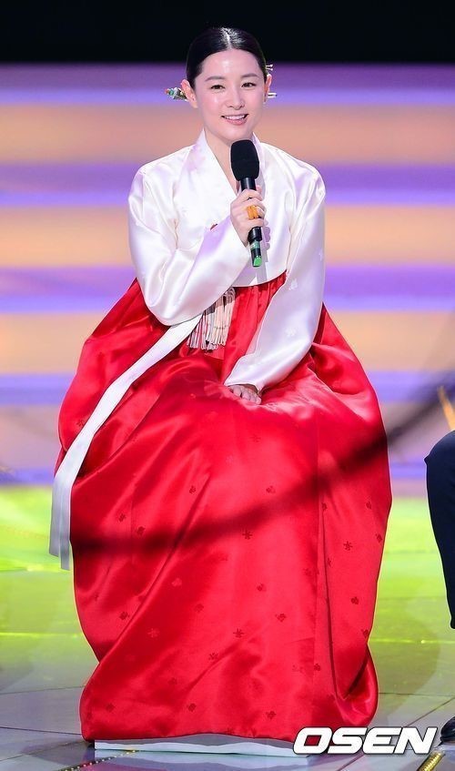 [단독]이영애 광고 논란 화장품, 성분 문제 없었나