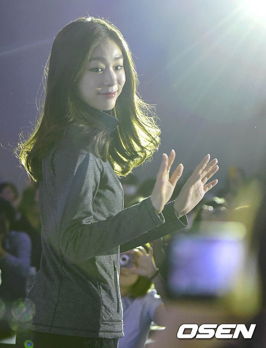 [사진]김연아,워킹 실력 뽐내요