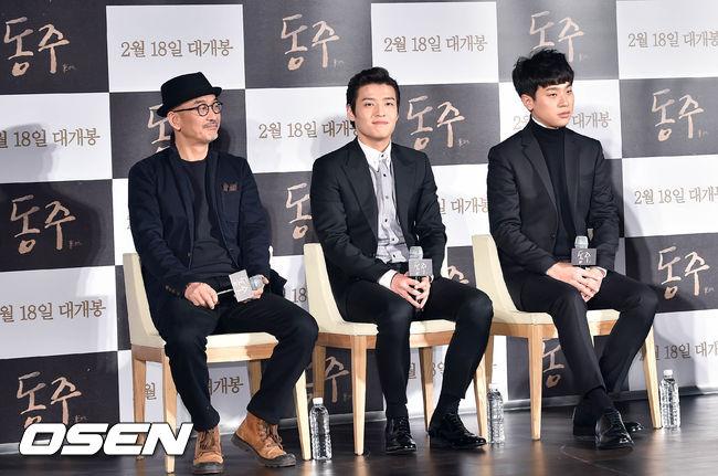 [사진]이준익 감독-강하늘-박정민,동주의 주역들
