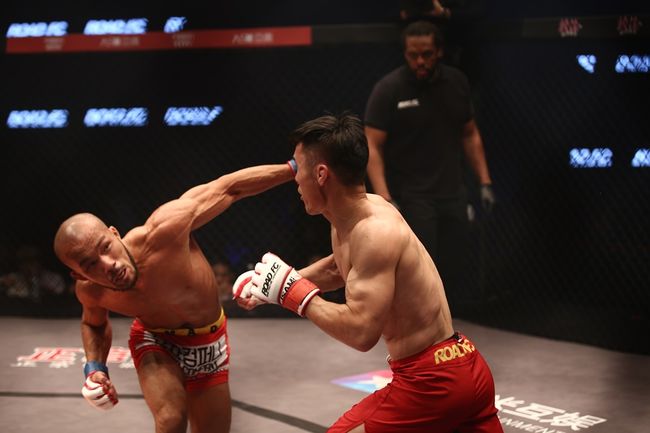조남진, 알라텡 헤이리와 접전 끝 무승부
