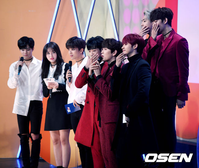 [사진]B1A4,저희 컴백했어요!