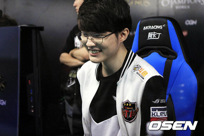 [롤챔스 와일드카드] 페이커+뱅 캐리쇼 SK텔레콤, 아프리카 2-0 완파 준PO 진출(종합)