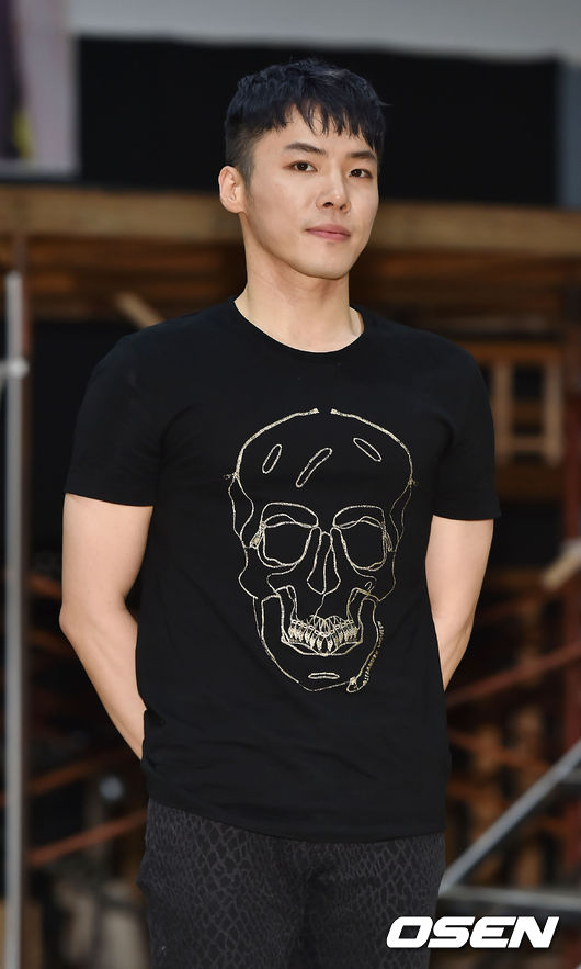 휘성 안되나요 위드미 같은 노래 안 만드냐 묻더라