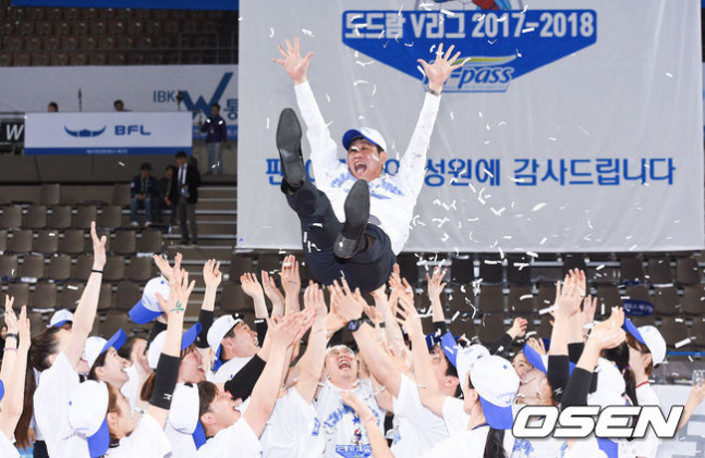 재계약 확정 김종민 감독, 앞으로가 더 중요하다 재계약 확정 김종민 감독, 앞으로가 더 중요하다