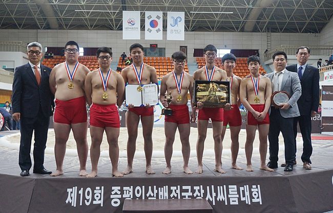 마산중, 증평인삼배씨름대회 중등부 우승 마산중, 증평인삼배씨름대회 중등부 우승