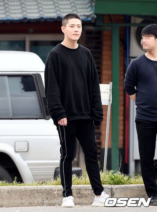 [사진]동하, 늠름한 모습으로 입대