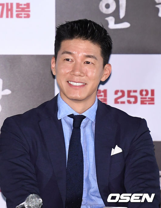 [사진]김무열,훈훈한 미소