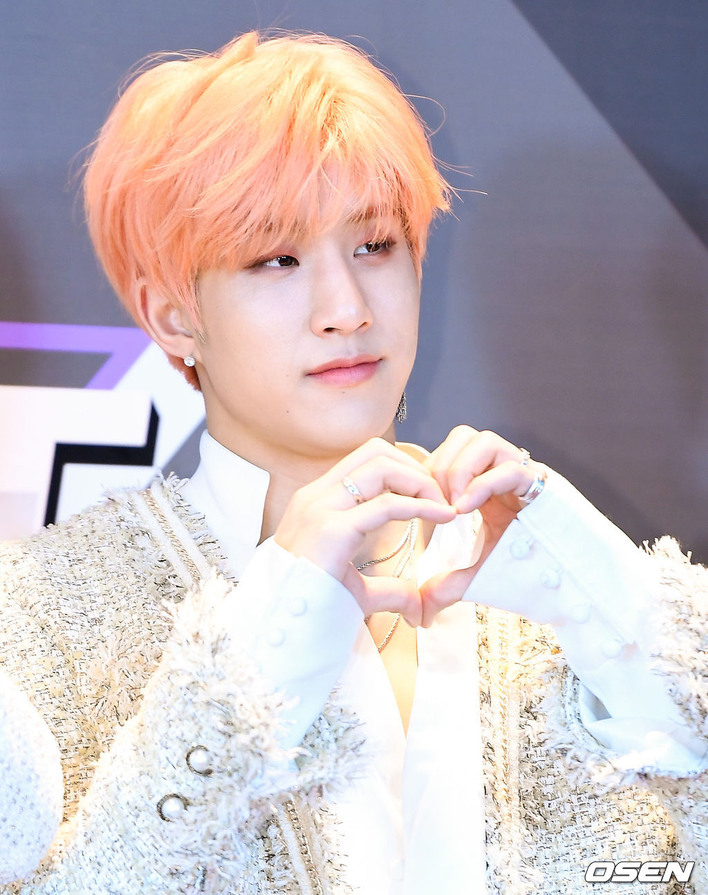 [사진]아스트로 진진, 달콤한 하트