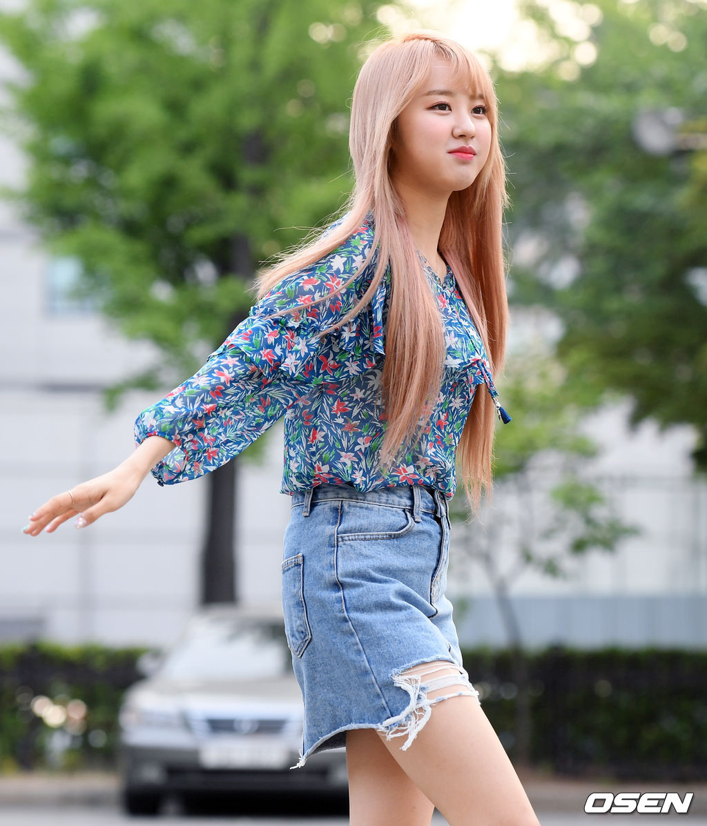 [사진]앤씨아,입장 화사하게