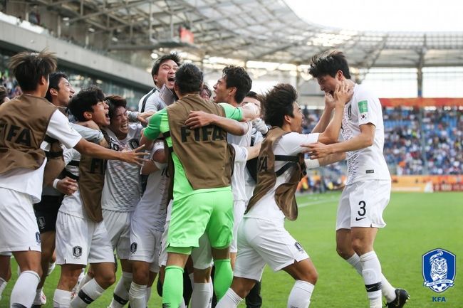 '오세훈 천금 결승골' 한국, 일본에 1-0 승... 8강진출 [한국-일본]