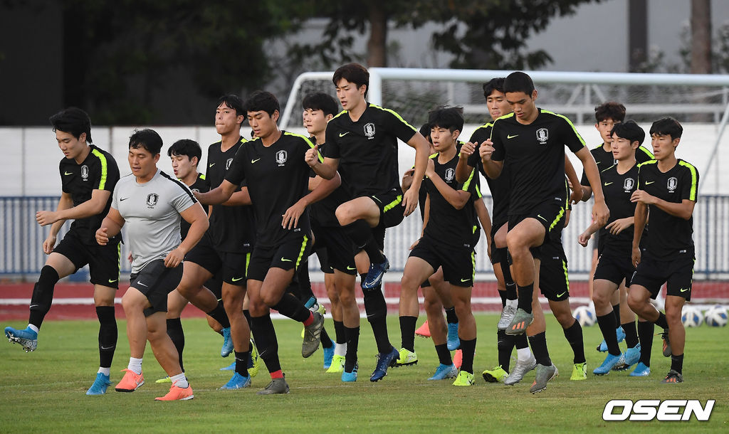 [사진]U-23 대표팀,러닝으로 훈련 시작