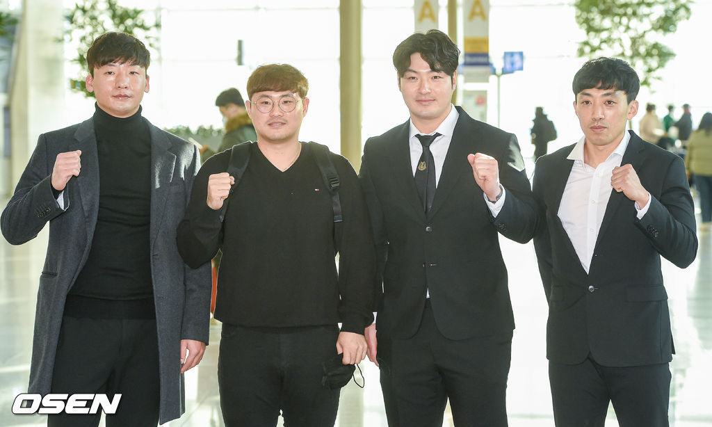 [사진]오주원-이지영-박병호-박정음,새시즌 준비 위해 떠나요