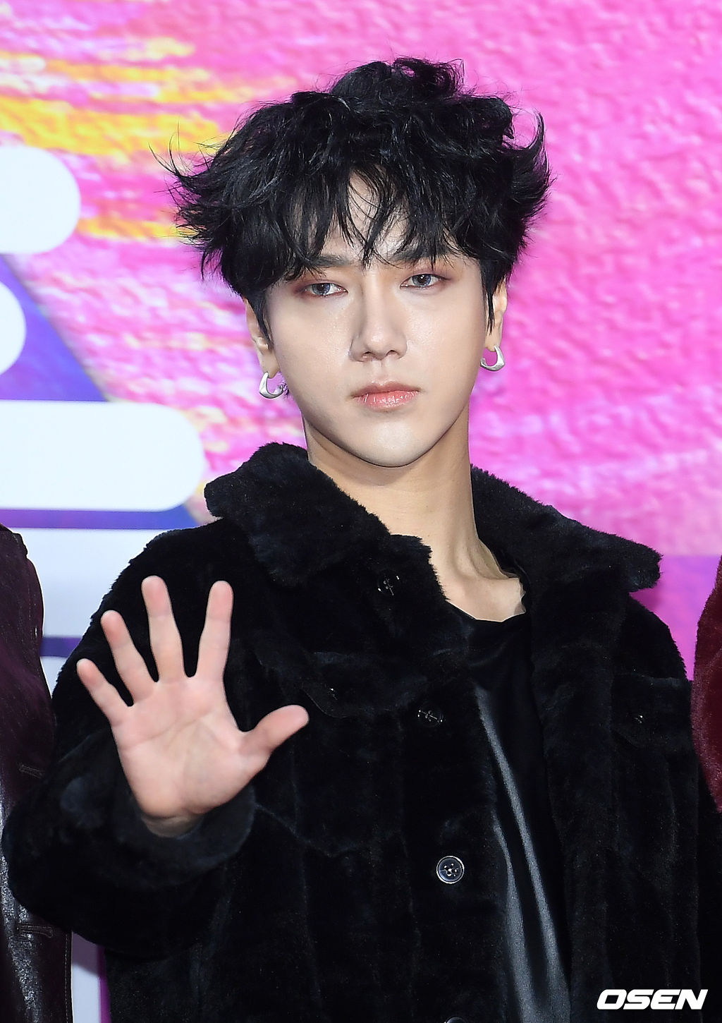 [사진]슈퍼주니어 예성,실험에 실패한 박사 머리