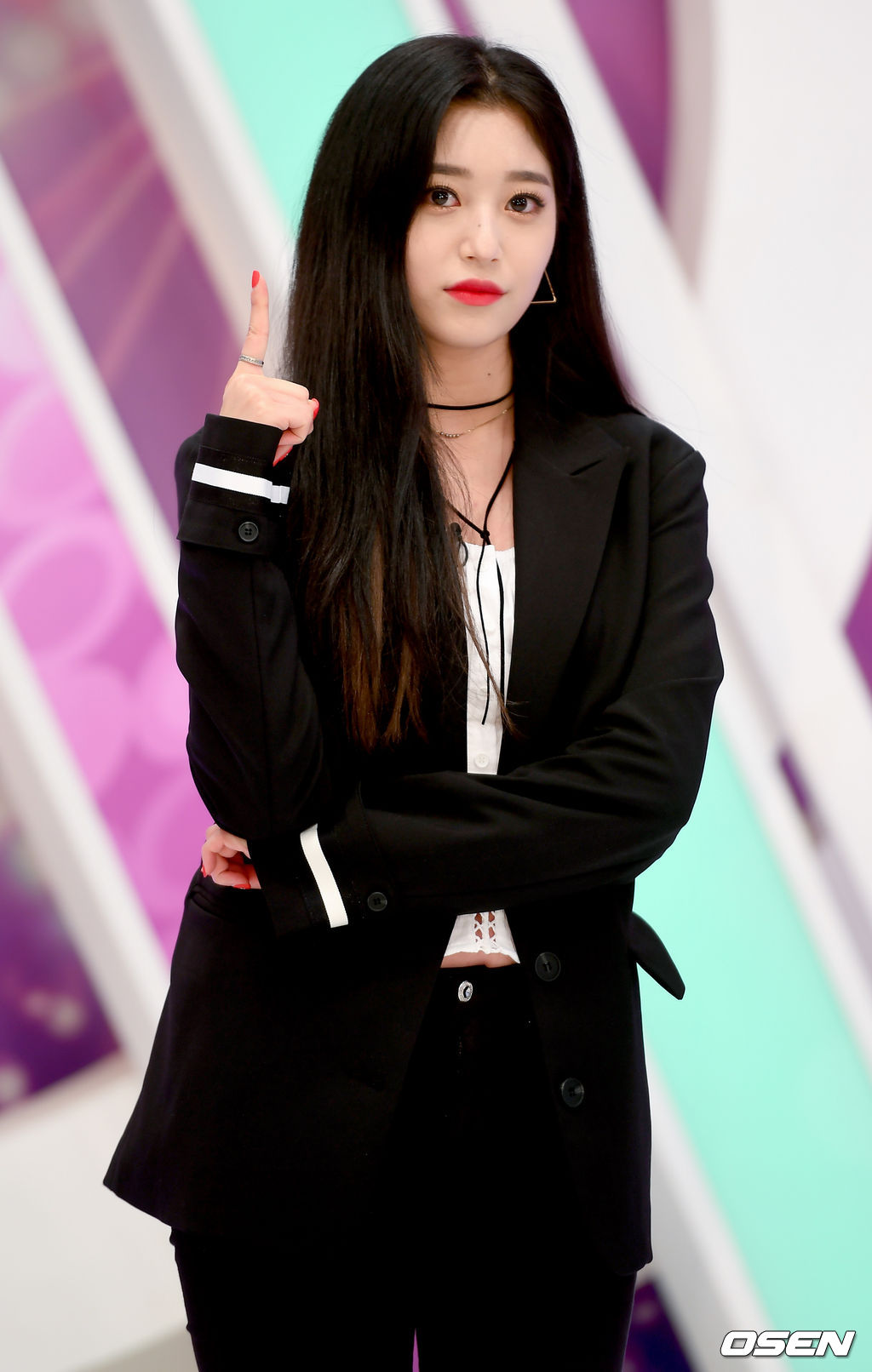 [사진]페이버릿 정희,레드로 포인트
