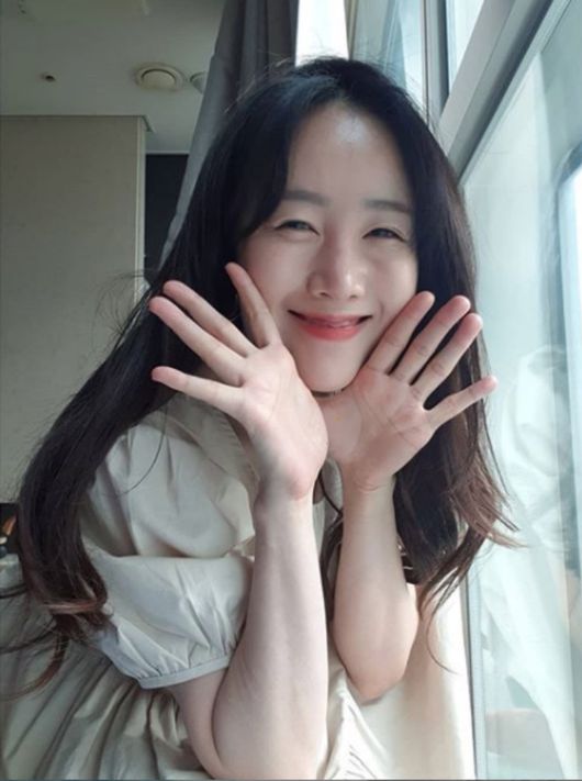 하하♥︎ 별, 삼남매 엄마 맞아? 20대라 해도 믿을 동안 미모[★SHOT!]