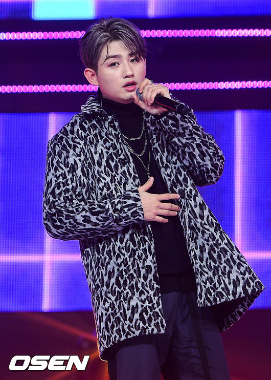 가수 우디, 8일(오늘) 부친상..야구선수 형 김상수와 슬픔 잠겨 [종합]