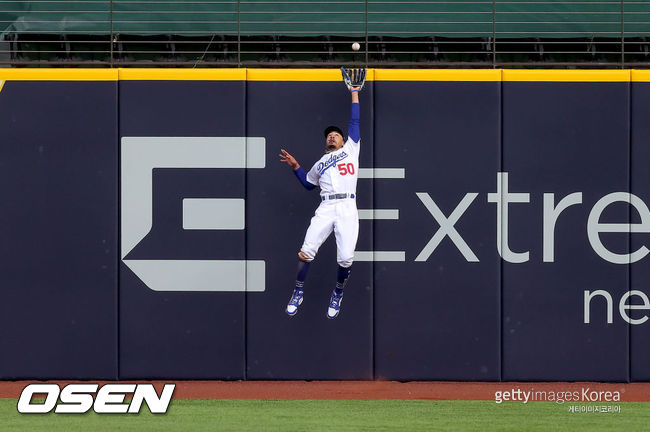 ESPN “다저스 챔피언십 승리하면, 베츠 ‘더 캐치’ 영원히 기억될 것” 