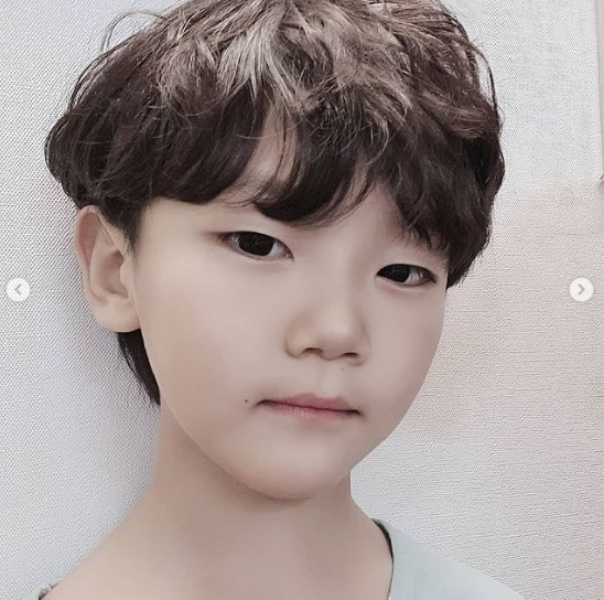 대박이 말고 이제 이시안, 미남 아빠 쏙 빼다박은 잘생김 [★SHOT!]