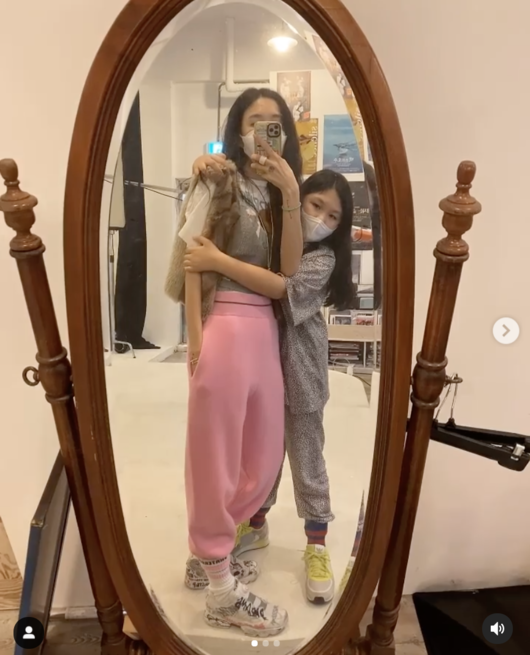 ‘엄태웅♥︎’ 윤혜진, 주말 밤까지 바쁜 지온이 엄마 “몸은 힘들어도 일할 수 있음에 감사”