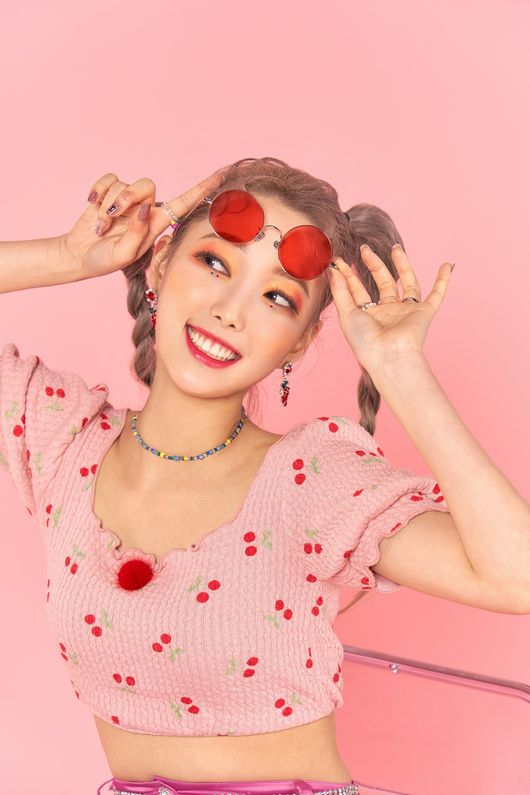 ‘염정아 조카·염정연 딸’ 유민, 4월 솔로 가수 정식 데뷔 확정[공식]