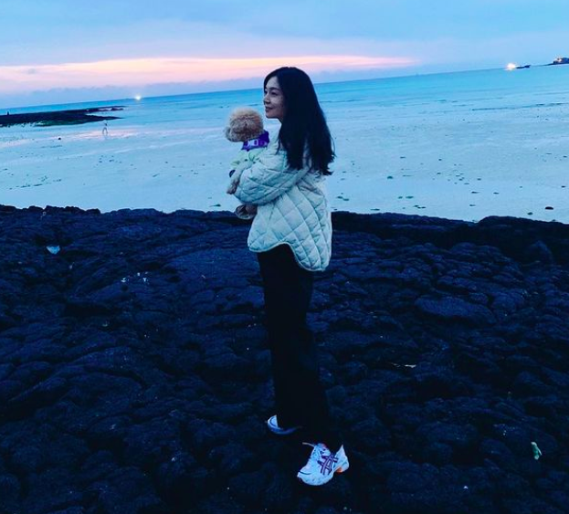 윤현민♥︎ 백진희 봉봉이와 첫 제주도…5년째 럽스타그램[★SHOT!]