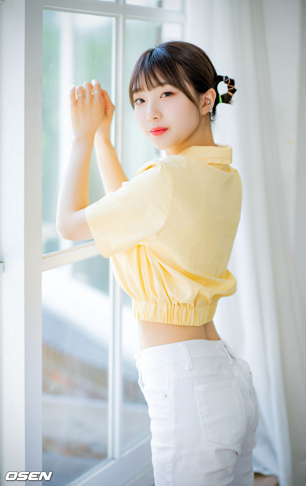 [사진]이달의 소녀 여진,아름다운 뒤태 뽐내며
