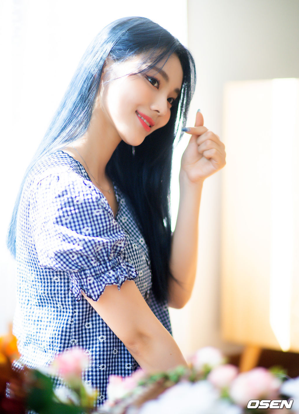 [사진]이달의 소녀 진솔, 미소에 하트는 덤