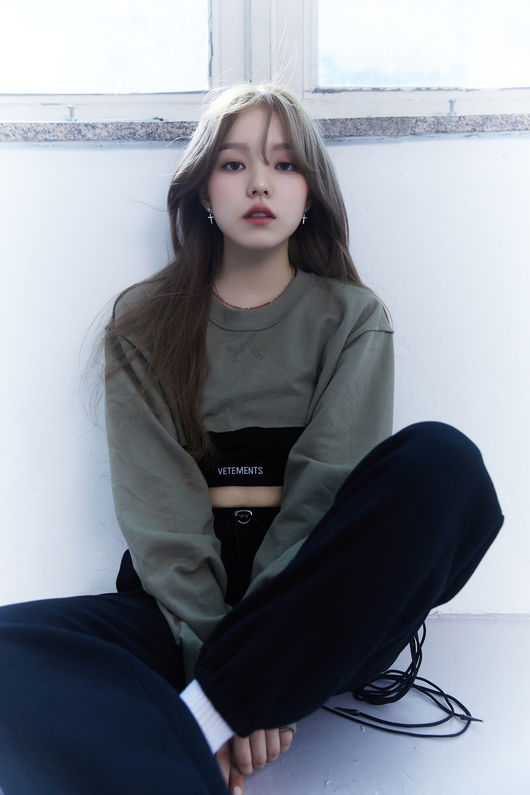 로시, 14일 신승훈 자작곡 ‘COLD LOVE’로 컴백..이별 감성 폭발