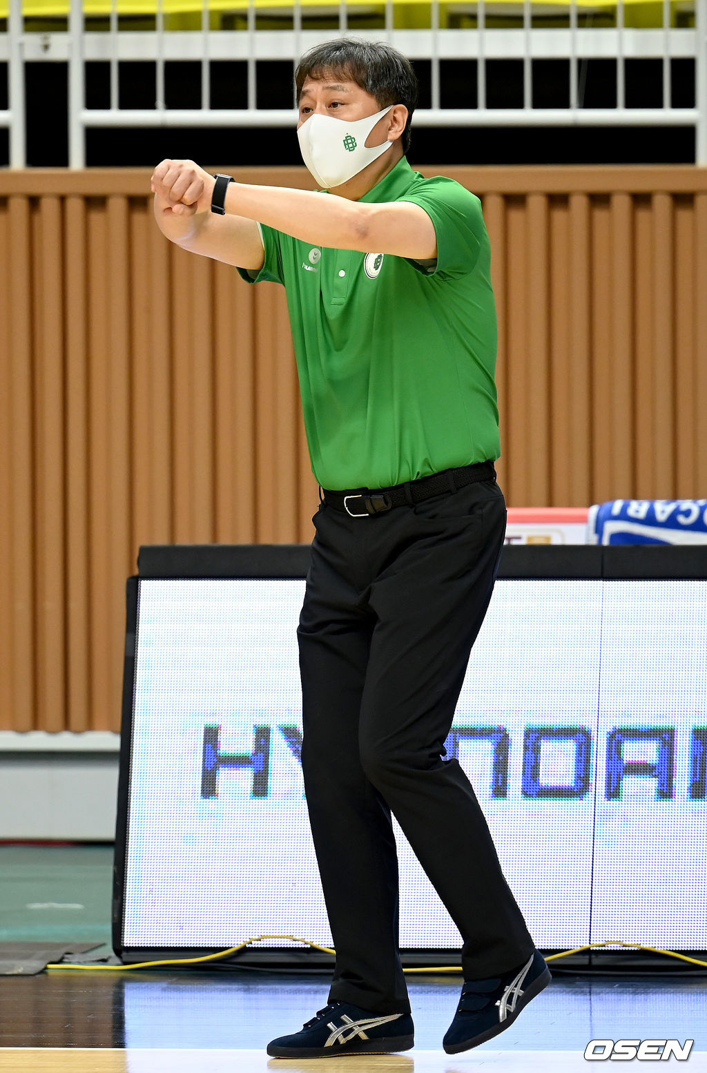 [사진]이상범 감독,이건 파울이지