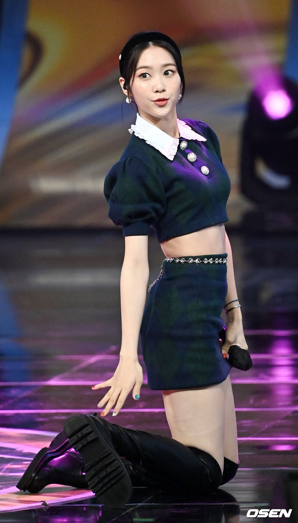 [사진]오마이걸 지호,커다란 눈망울로 깜찍하게
