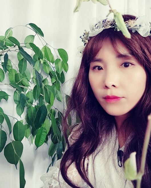 신봉선, 아이유 닮은꼴 인정..화관까지 쓴 미모 식물의 요정님