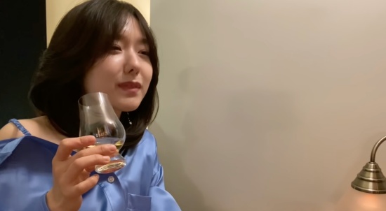 이혜성, 옷 태그도 안 떼고 외출..머리 싹둑 인생은 쓰다 [종합]