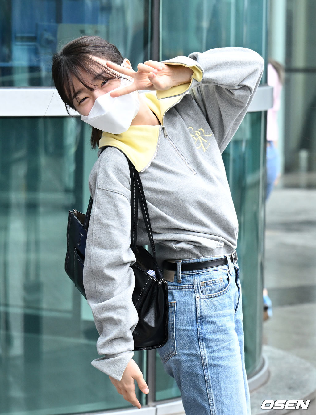 [사진]오마이걸 승희,깜찍 인사