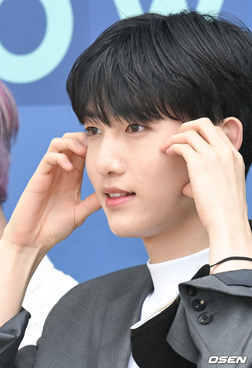 [사진]DKZ 세현,볼하트 귀엽게