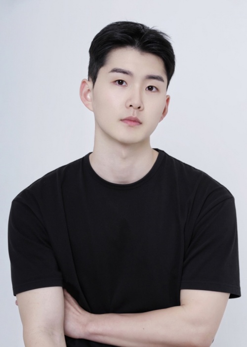 한예종 출신 백건희, 제이플로 엔터테인먼트와 전속계약 [공식]