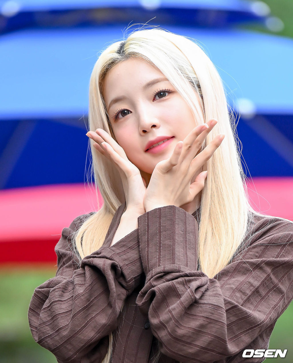 [사진]로켓펀치 연희, 달달한 꽃향기 미소