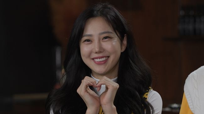 날씨 여신 김가영, 슬기로운 그늘집 생활 MC 출연..흥부자 캐릭터 변신