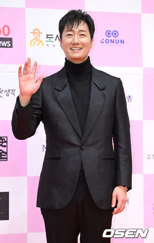 박해일 측 에스더블유엠피 재계약 NO...오랜 매니저와 동행 [공식입장]