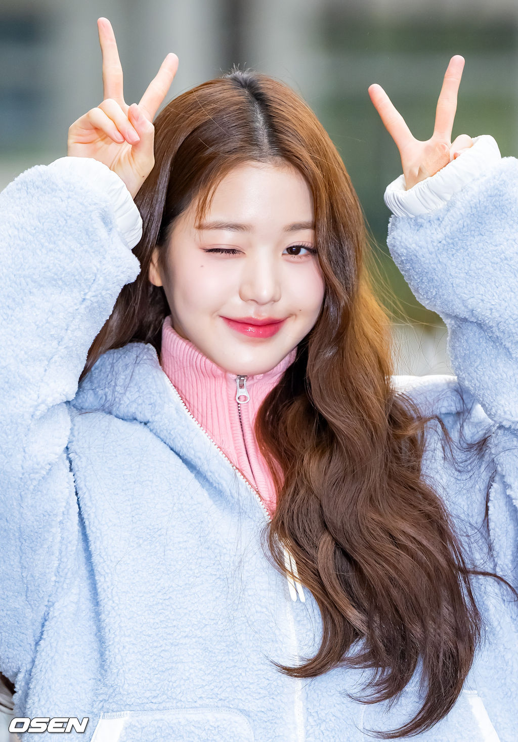 [사진]장원영,심쿵 윙크