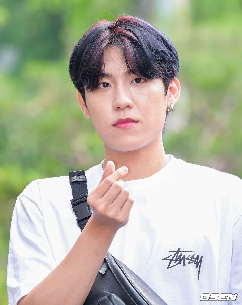 [사진]AB6IX(에이비식스) 박우진, 시크 하트